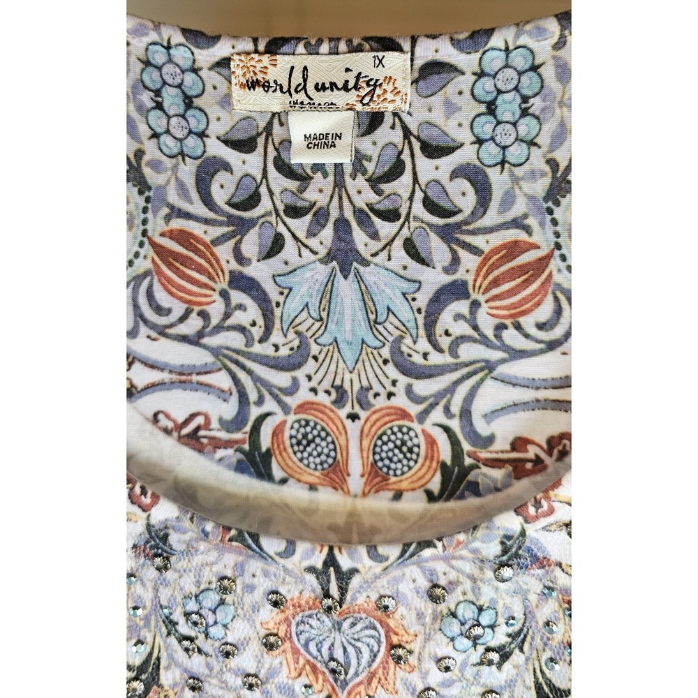 World Unity Printed Top Plus Women's Size 1X - Picture 2 of 7